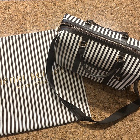 Henri Bendel Centennial Stripe Weekend Duffle - EXCELLENT Condition. - Picture 12 of 12